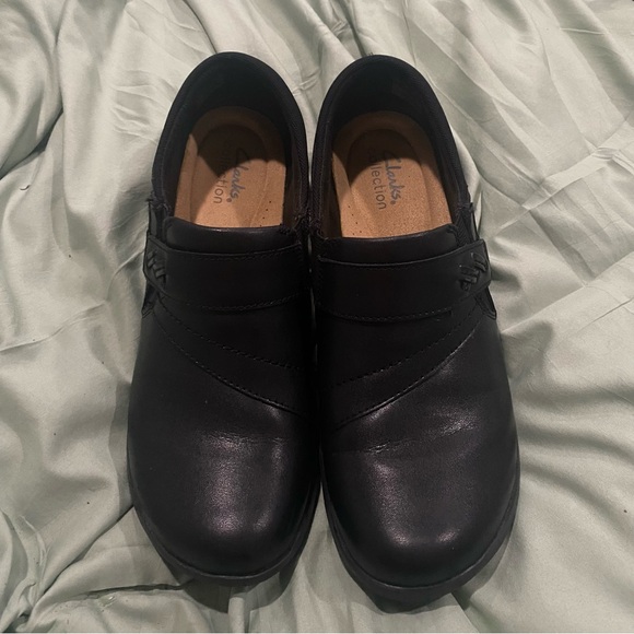 Clarks Black Women's Angie Pearl Slip-On Shoes - Picture 1 of 4